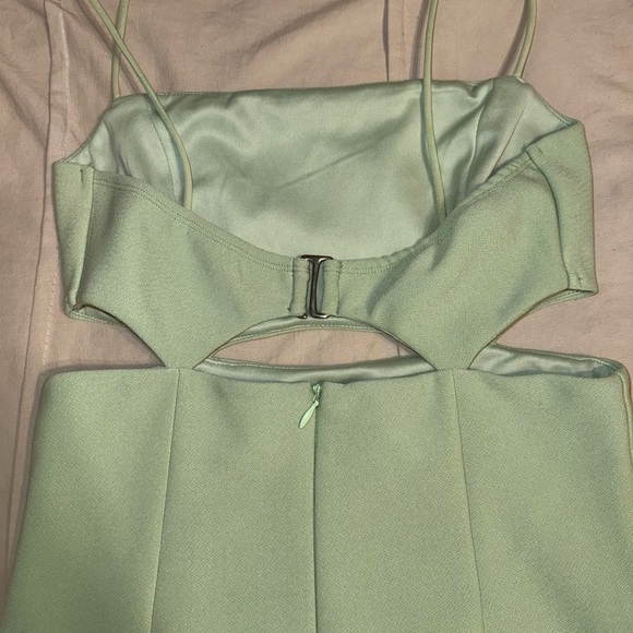 Size S/4 💚 mint/green color Hello Molly SWERVE THROUGH MIDI DRESS GREEN - Picture 2 of 6
